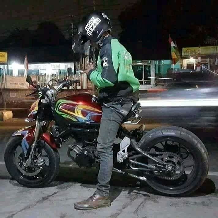 Tren Aksesoris Motor Terbaru: Stiker dan Striping