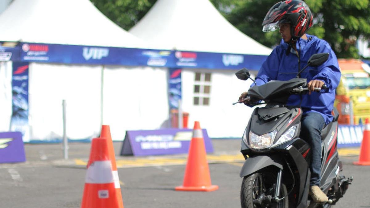 Review Aksesoris Motor: Meningkatkan Kenyamanan dan Keselamatan Berkendara