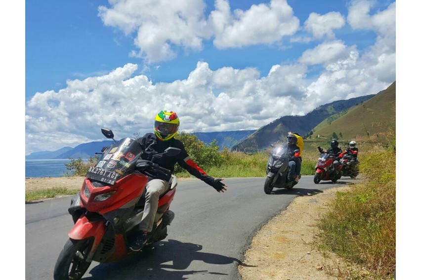 Review Aksesoris Motor Terbaik untuk Perjalanan Jauh di Indonesia