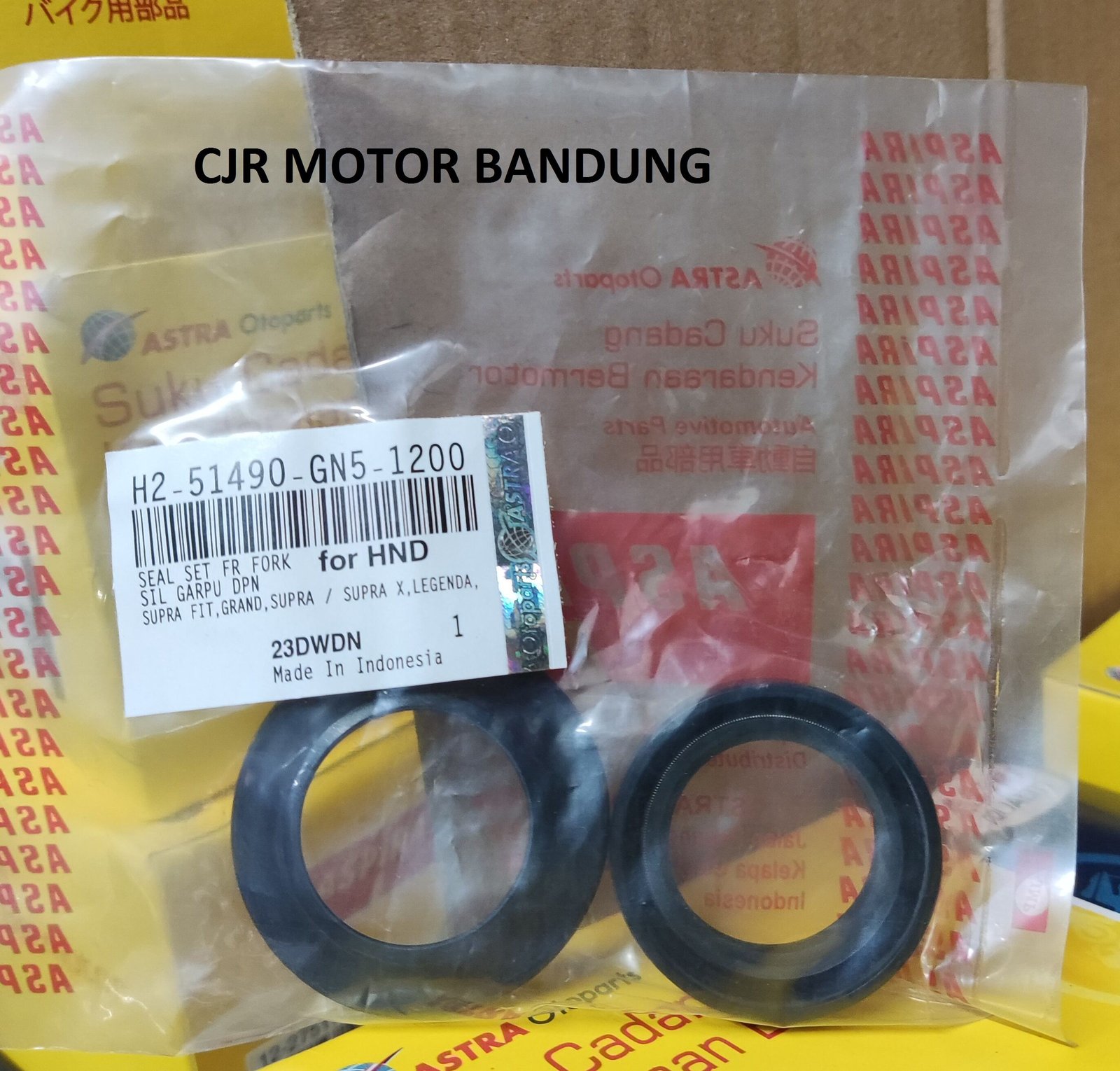 Tampil Keren: Gaya dan Fungsi Aksesoris Motor Modern