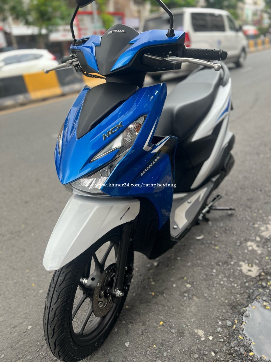 Gaya Riding Anti-Mainstream:  Aksesoris Motor Unik & Keren