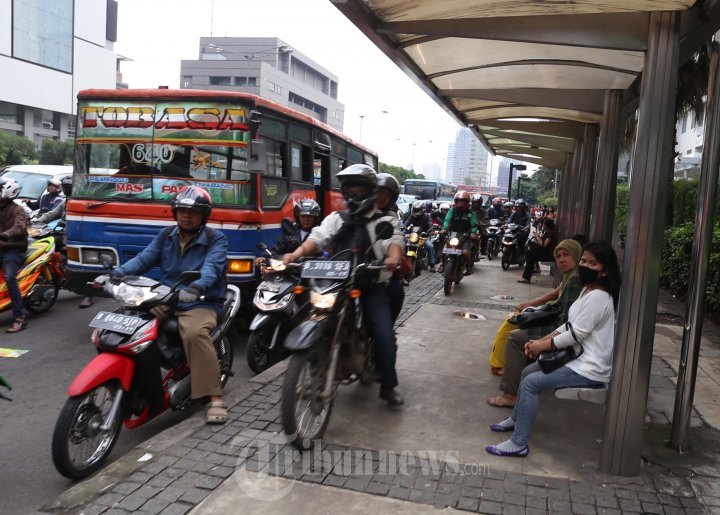 Jakarta vs. Bandung:  Mana Pusat Aksesoris Motor Terbaik?