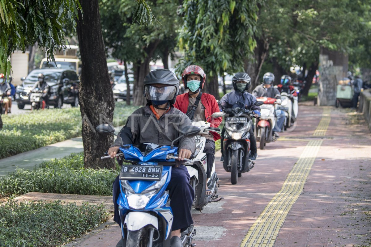 3 Aksesoris Motor Wajib untuk Ride Aman dan Nyaman